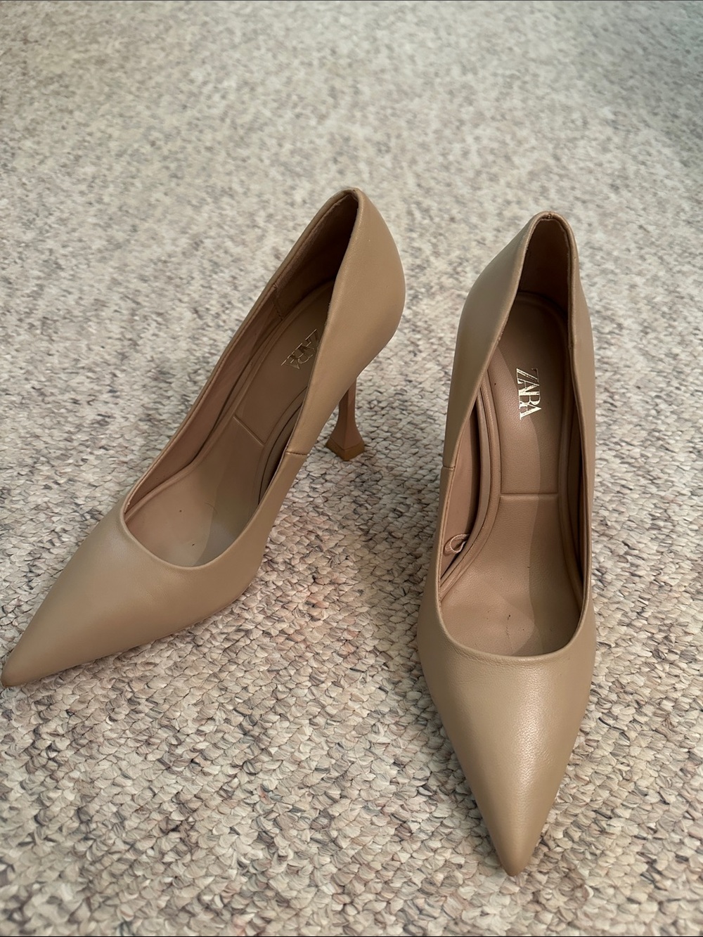 ZARA Nude Pointed Toe Stiletto Pumps excellent condition worn one time